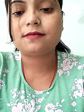 Hot-Pooja25 online show from 05/07/26, 04:07