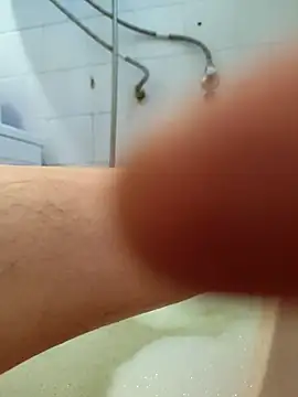 Treport84 online show from 11/21/25, 02:16