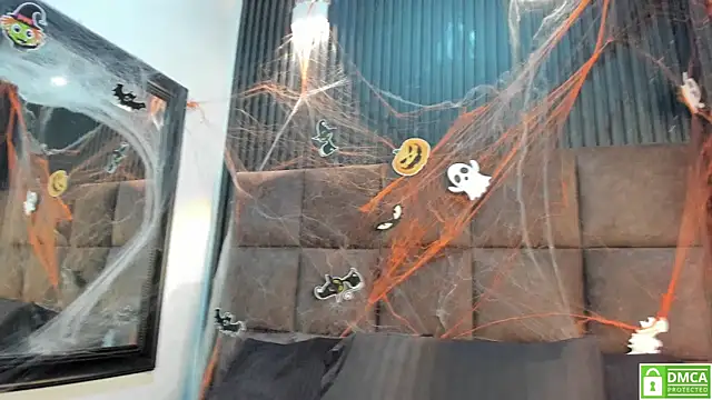 Sussy Vixen online show from 11/04/25, 01:16