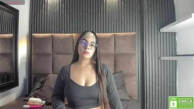 Sussy Vixen online show from 03/04/26, 04:51