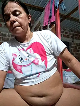 Lucerito-Hot online show from 12/23/25, 01:58