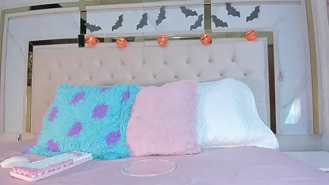 Cameron Hearts online show from 10/16/25, 12:28