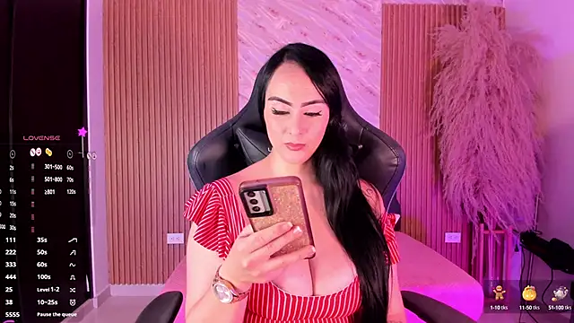 ashly moonn online show from 10/08/25, 04:04