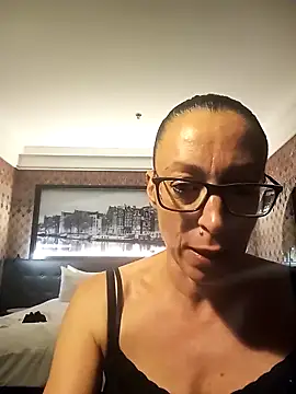 Astrid3 online show from 09/30/25, 08:58