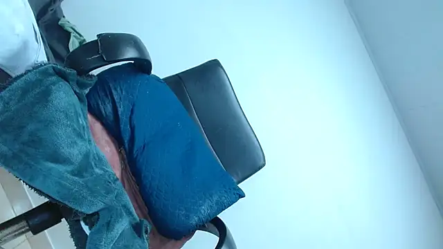 Nataly Burning online show from 04/08/26, 02:17