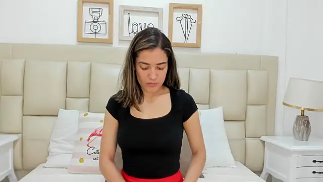 Skylerwhite02 online show from 02/13/26, 07:54