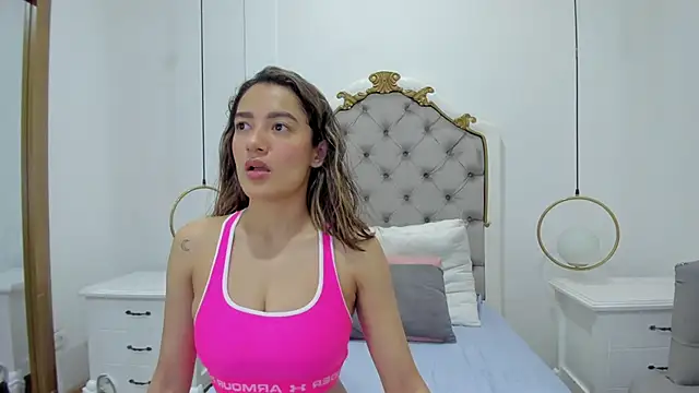 Skylerwhite02 online show from 05/01/26, 03:44