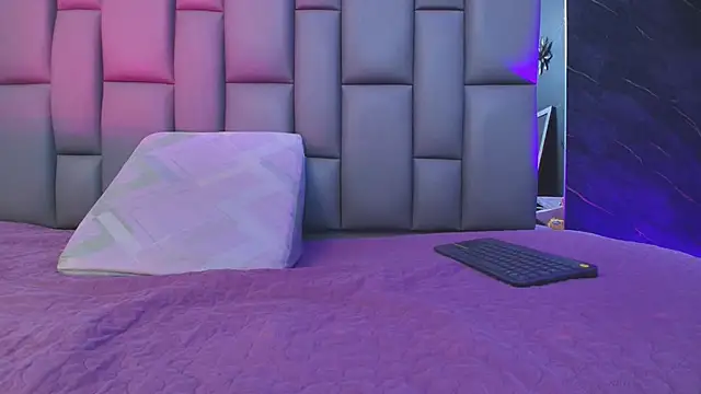 kissme luna online show from 09/25/25, 07:06