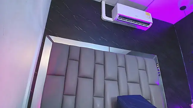 kissme luna online show from 11/21/25, 07:01