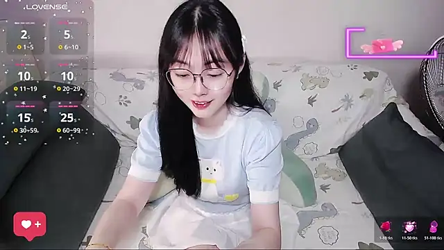 Snapshot of baby-yaya20 chatting on 05/06/26, 10:20 baby-yaya20 online show from 05/06/26, 10:20