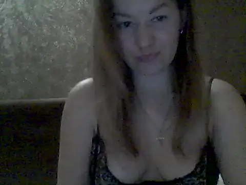 Snapshot of Mironaa chatting on 05/31/26, 08:21 Mironaa online show from 05/31/26, 08:21