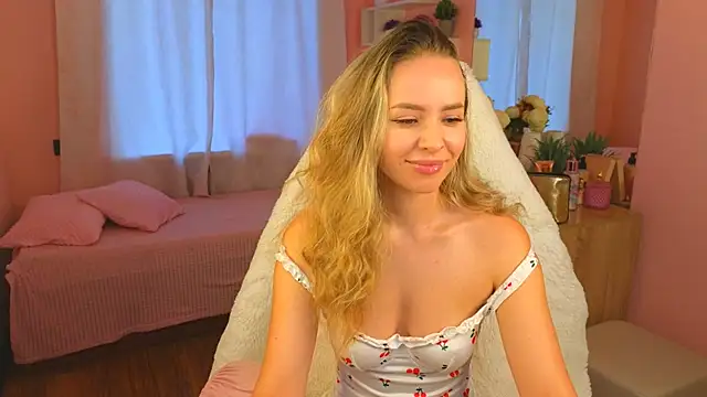 Hloya Mei online show from 09/28/25, 01:00