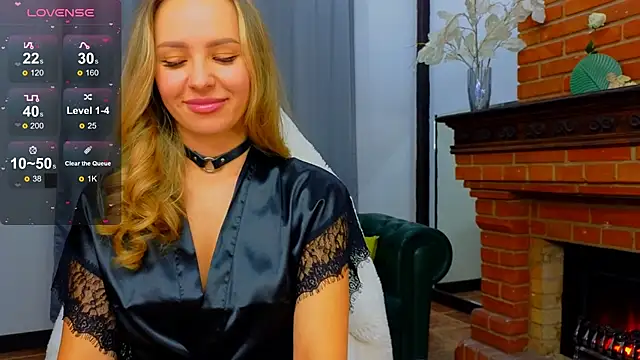 Hloya Mei online show from 10/16/25, 12:44