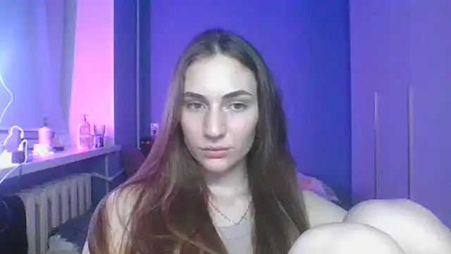 Snapshot of Zulenaa chatting on 07/08/26, 06:56 Zulenaa online show from 07/08/26, 06:56