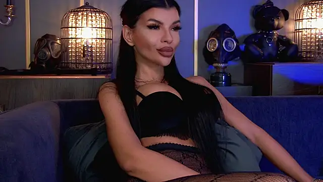 EleniaDevons online show from 10/20/25, 09:32