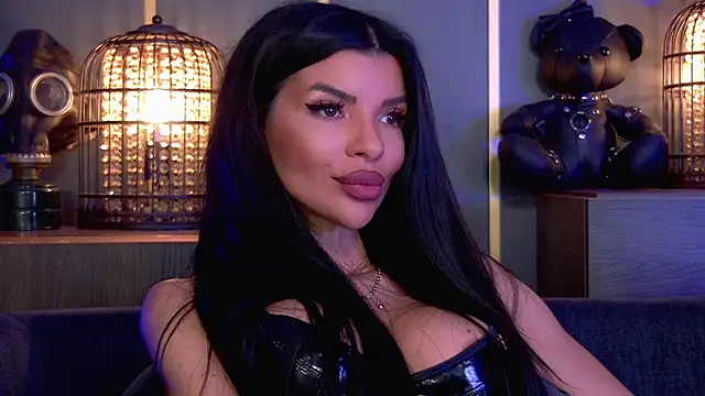 EleniaDevons online show from 04/01/26, 01:41