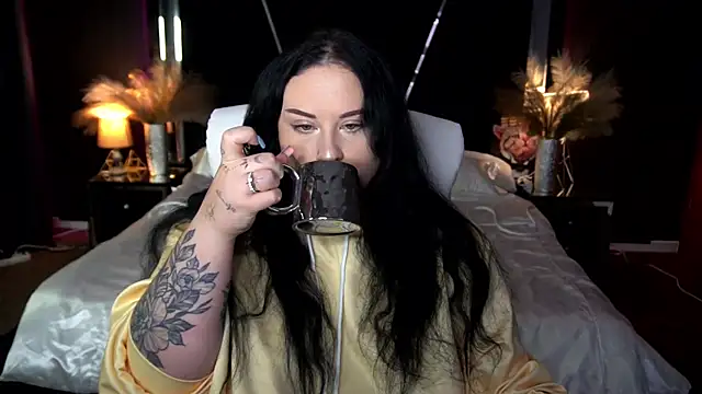 SerahMirabeli online show from 11/14/25, 08:18