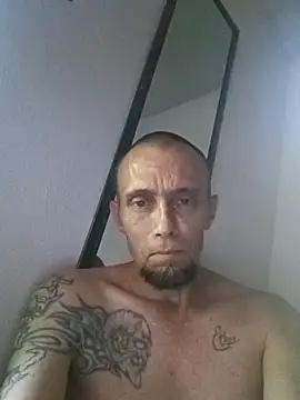 Snapshot of Nocturnal_Eros chatting on 09/10/25, 11:05 Nocturnal Eros online show from 09/10/25, 11:05