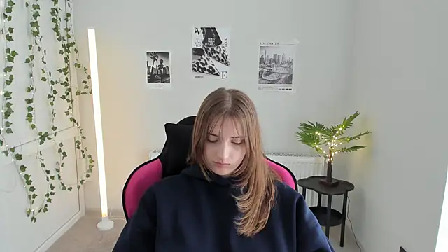 NeyliDream online show from 04/21/26, 12:55