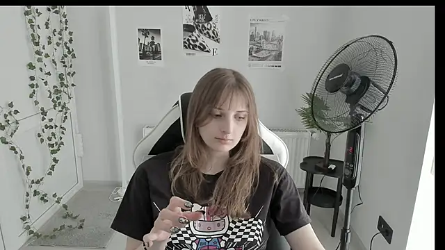 Snapshot of NeyliDream chatting on 06/07/26, 12:09 NeyliDream online show from 06/07/26, 12:09