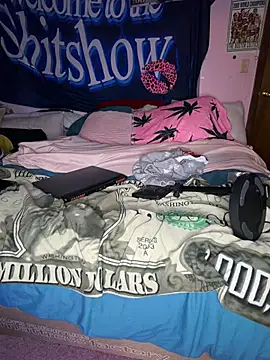 shortywidaphatty online show from 12/15/25, 01:48