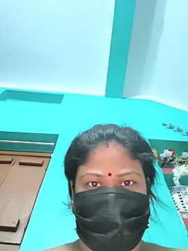 cuteeepriya online show from 10/27/25, 11:36