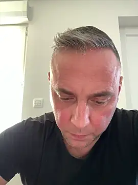 Snapshot of Marronglace1 chatting on 02/06/26, 12:19 Marronglace1 online show from 02/06/26, 12:19