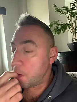 Snapshot of Marronglace1 chatting on 02/18/26, 09:38 Marronglace1 online show from 02/18/26, 09:38