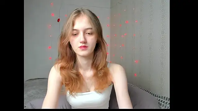 Snapshot of dreamy_pollyyy chatting on 05/16/26, 07:34 dreamy pollyyy online show from 05/16/26, 07:34
