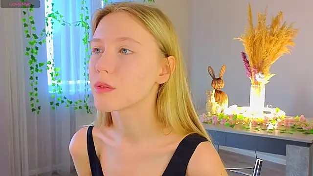 Succubelle online show from 12/14/25, 07:36