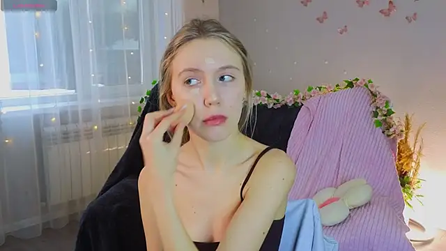 Succubelle online show from 01/13/26, 08:08