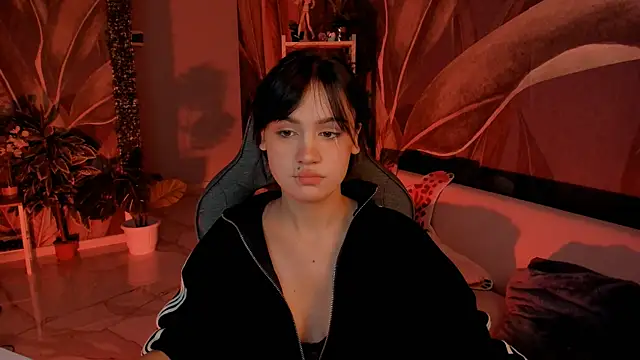 MonicaFarmer online show from 11/01/25, 02:41