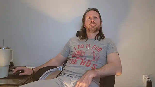 AlbinoAdonis online show from 04/21/26, 02:51