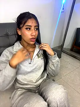 Deysha Garcias online show from 11/05/25, 03:56