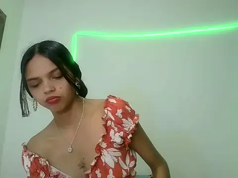 lucy babyy online show from 11/12/25, 08:08