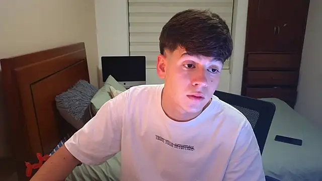 tightncuteass online show from 09/27/25, 12:48