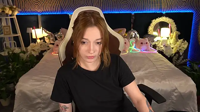 Snapshot of FoxyMayy chatting on 06/13/26, 01:09 FoxyMayy online show from 06/13/26, 01:09