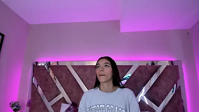 CarolinaaGomezz online show from 12/14/25, 01:05