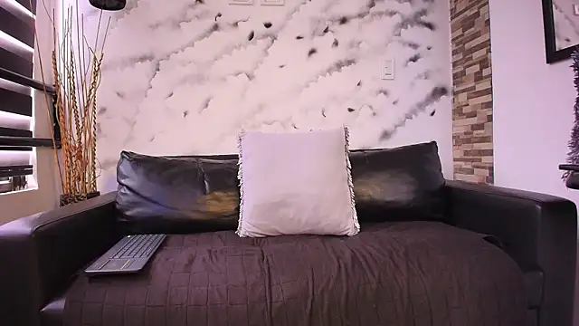 Axel Moon S online show from 11/03/25, 03:46