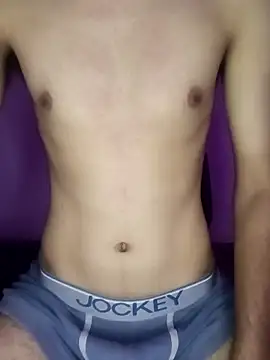 ash706339 online show from 11/03/25, 12:24