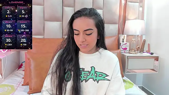 Leslie Bussh  online show from 12/13/25, 07:53