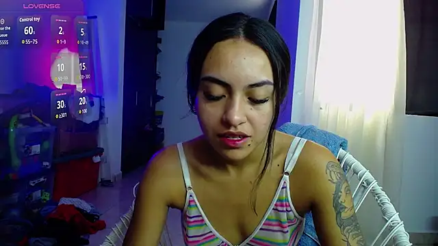 Snapshot of Leslie_Bussh_ chatting on 07/11/26, 03:04 Leslie Bussh online show from 07/11/26, 03:04
