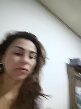 Snapshot of vanessa-titisM chatting on 09/12/25, 03:28 vanessa-titisM online show from 09/12/25, 03:28