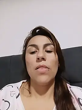 vanessa-titisM online show from 07/23/26, 11:35