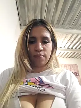 Snapshot of AngelitaSexyCam chatting on 09/26/25, 01:42 AngelitaSexyCam online show from 09/26/25, 01:42