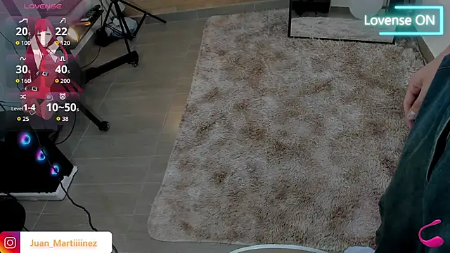 Snapshot of Im_Juaniito chatting on 10/13/25, 02:44 Im Juaniito online show from 10/13/25, 02:44