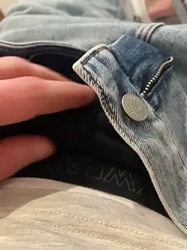 Milike 93 online show from 02/22/26, 11:47