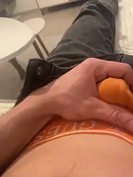 Milike 93 online show from 03/04/26, 11:22