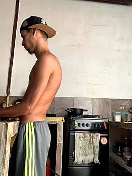 Snapshot of Alexx_1214 chatting on 09/24/25, 02:09 Alexx 1214 online show from 09/24/25, 02:09