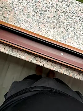 LAZ3R1 online show from 10/25/25, 04:20